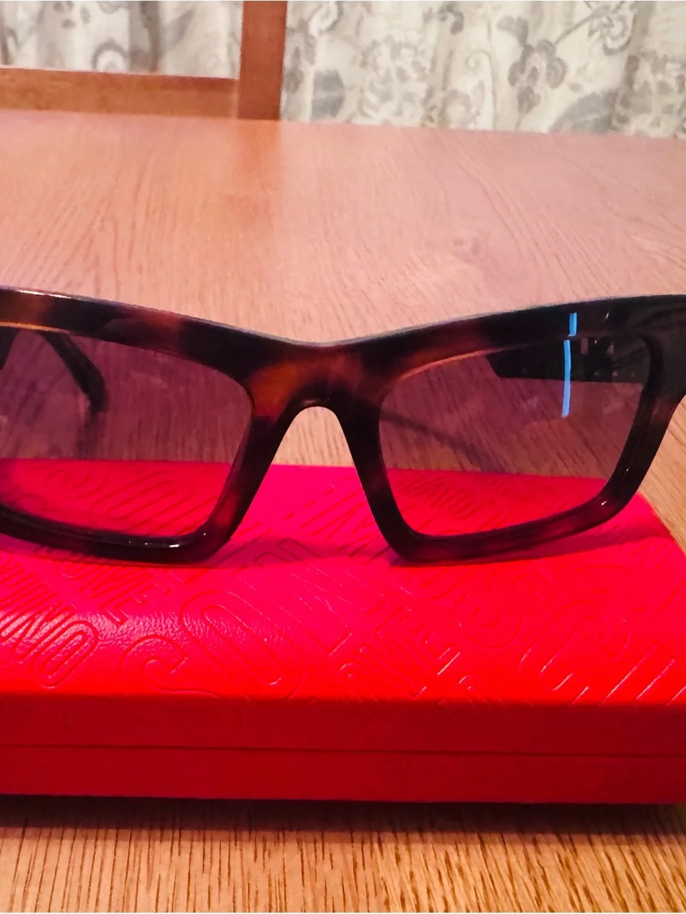 Moschino Tortoiseshell Frame Sunglasses with Gradient Lenses